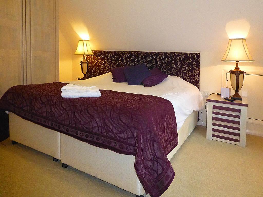 The Peacock Country Inn Chinnor Екстериор снимка