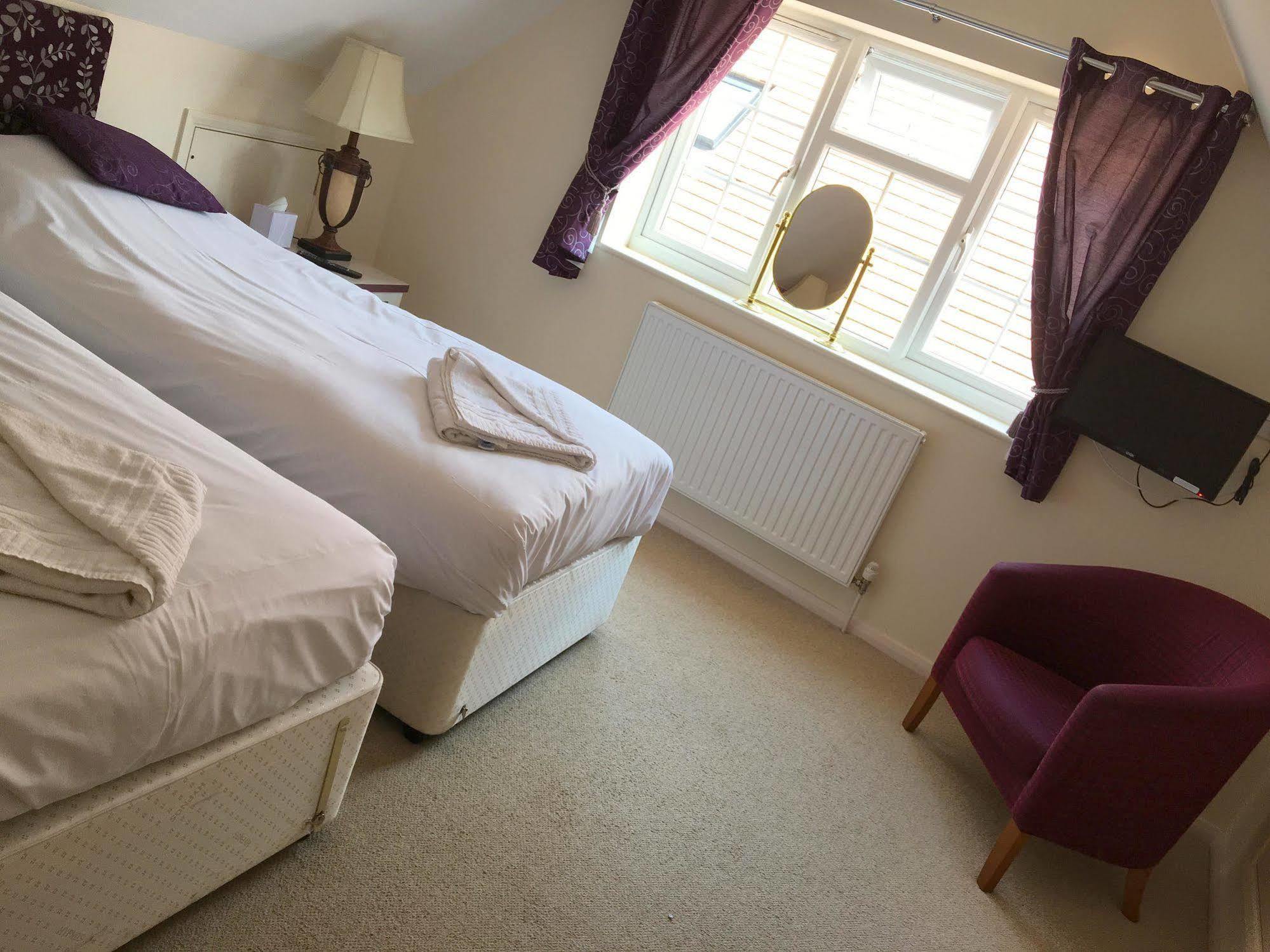 The Peacock Country Inn Chinnor Екстериор снимка