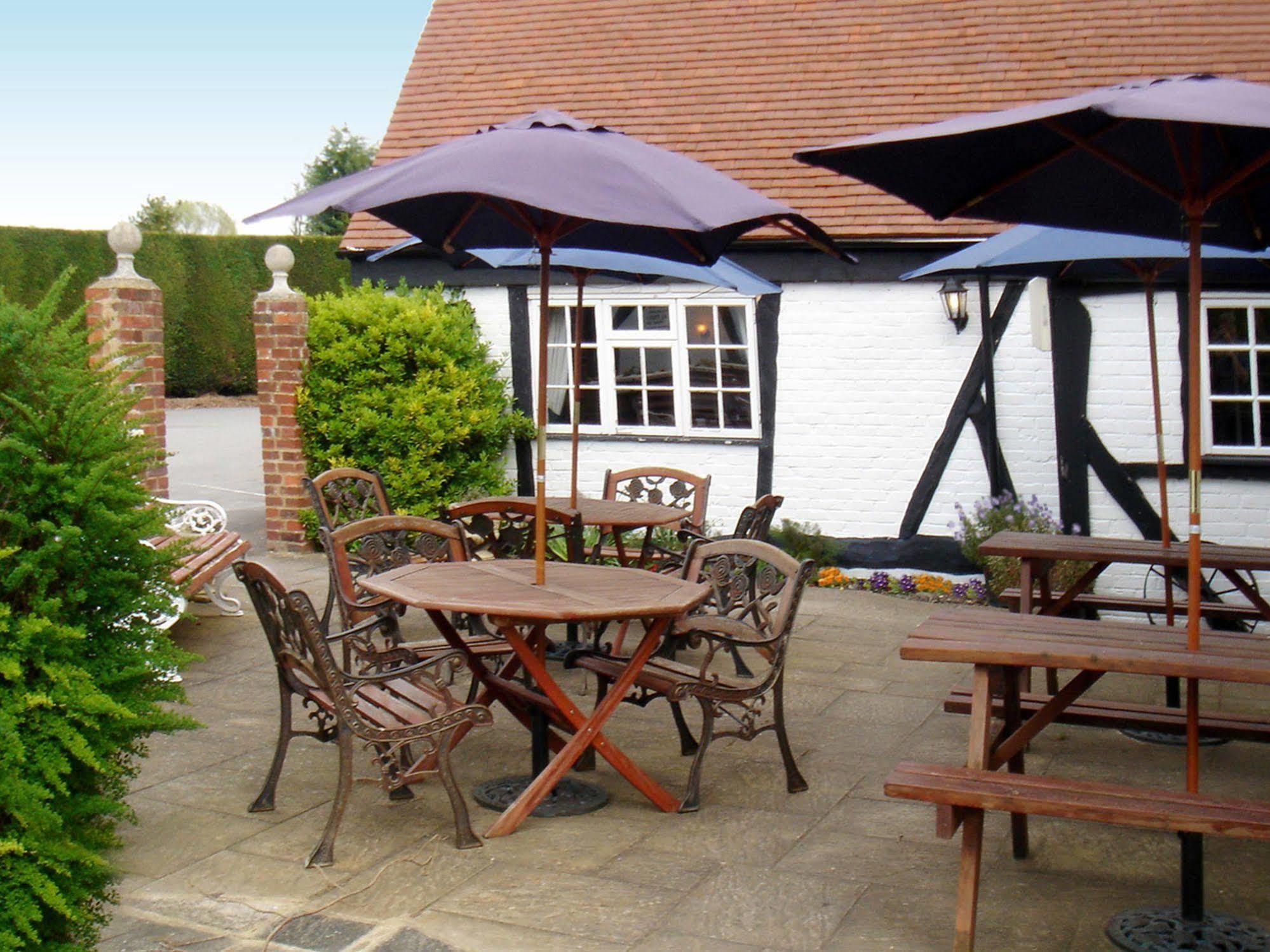 The Peacock Country Inn Chinnor Екстериор снимка