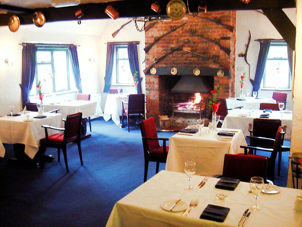 The Peacock Country Inn Chinnor Екстериор снимка